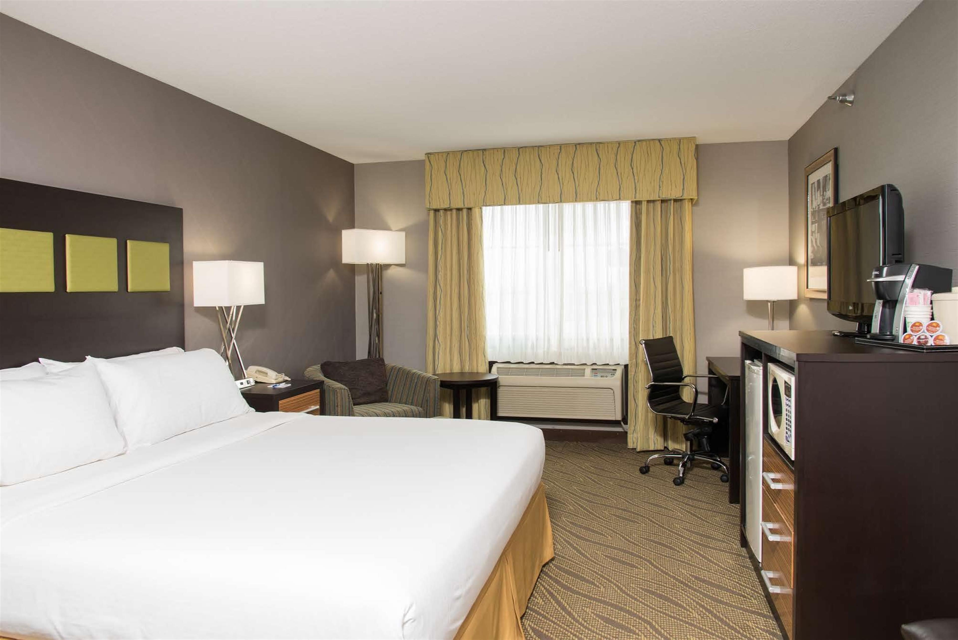 Holiday Inn Express & Suites Danville By Ihg Exterior foto