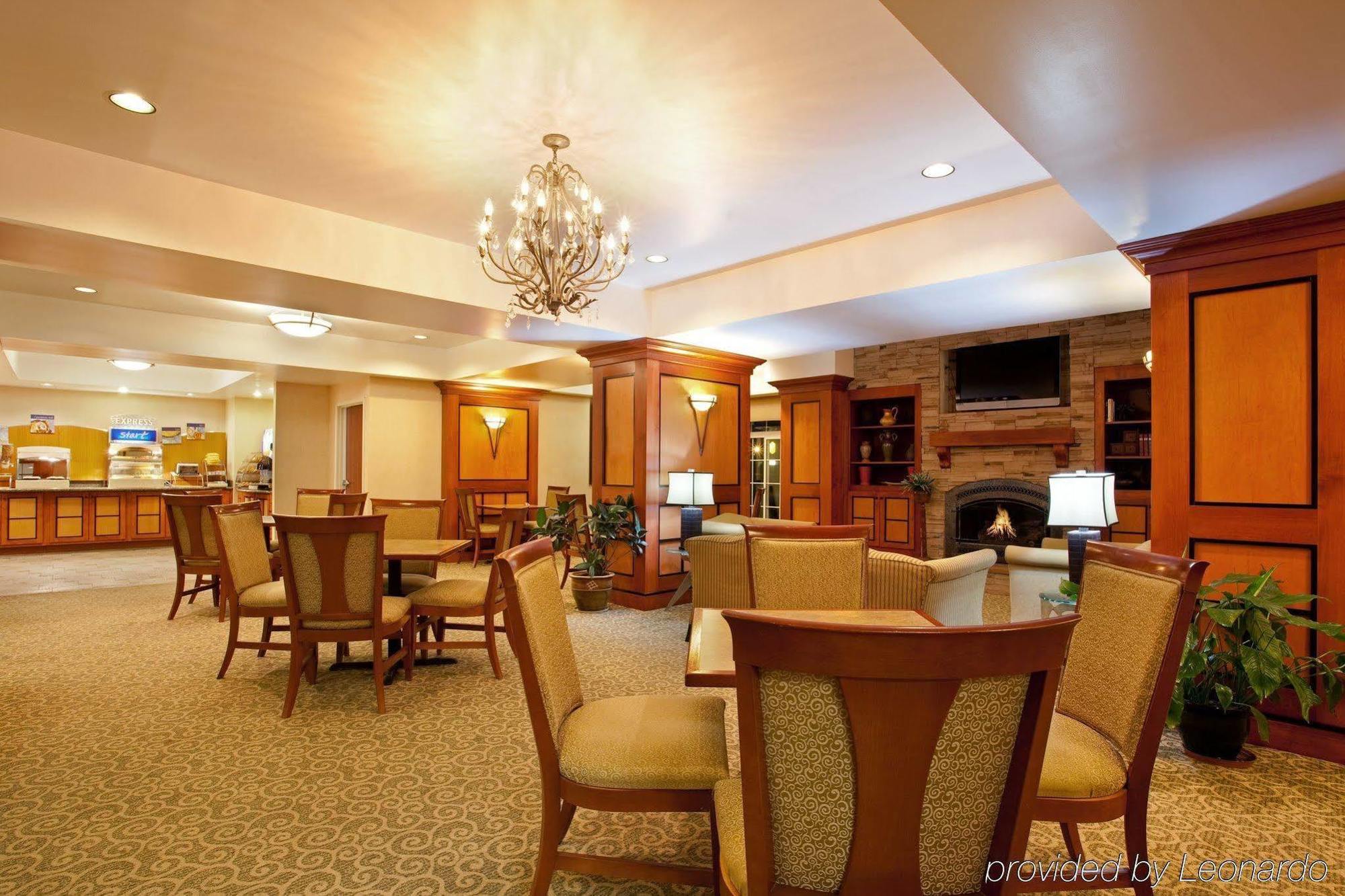 Holiday Inn Express & Suites Danville By Ihg Restaurante foto